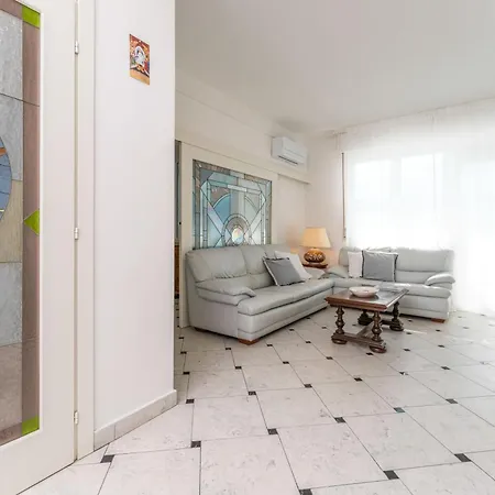 Apartament Acquaviva Livorno